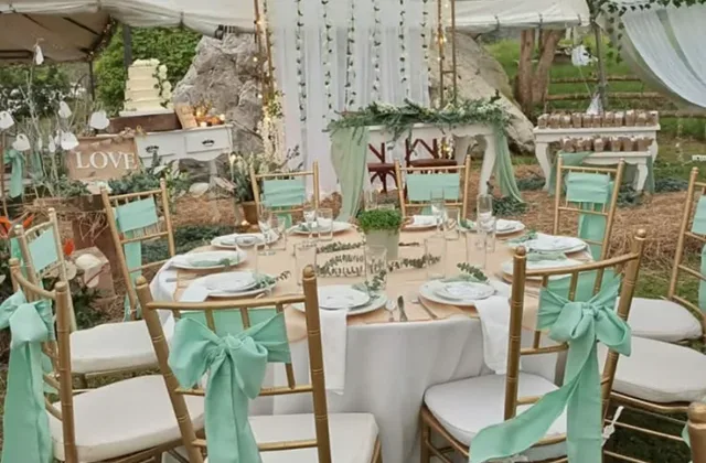 Banquete para Bodas con Sillas Tiffany